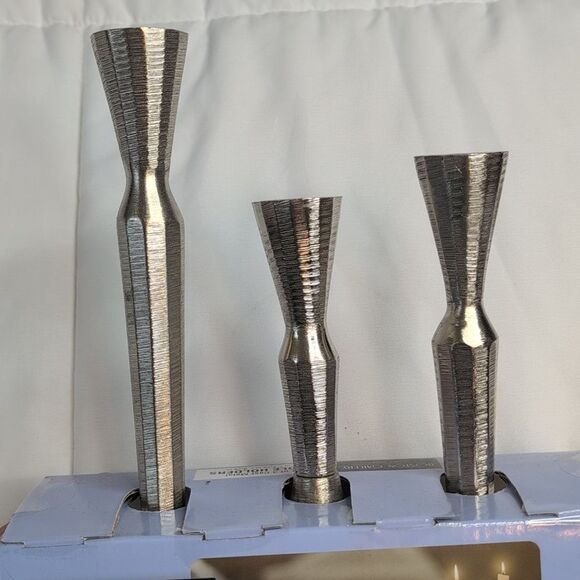 Boston Garden Home Decor Set Of 3 Cast Metal Candle Holders, NEW - Picture 4 of 5